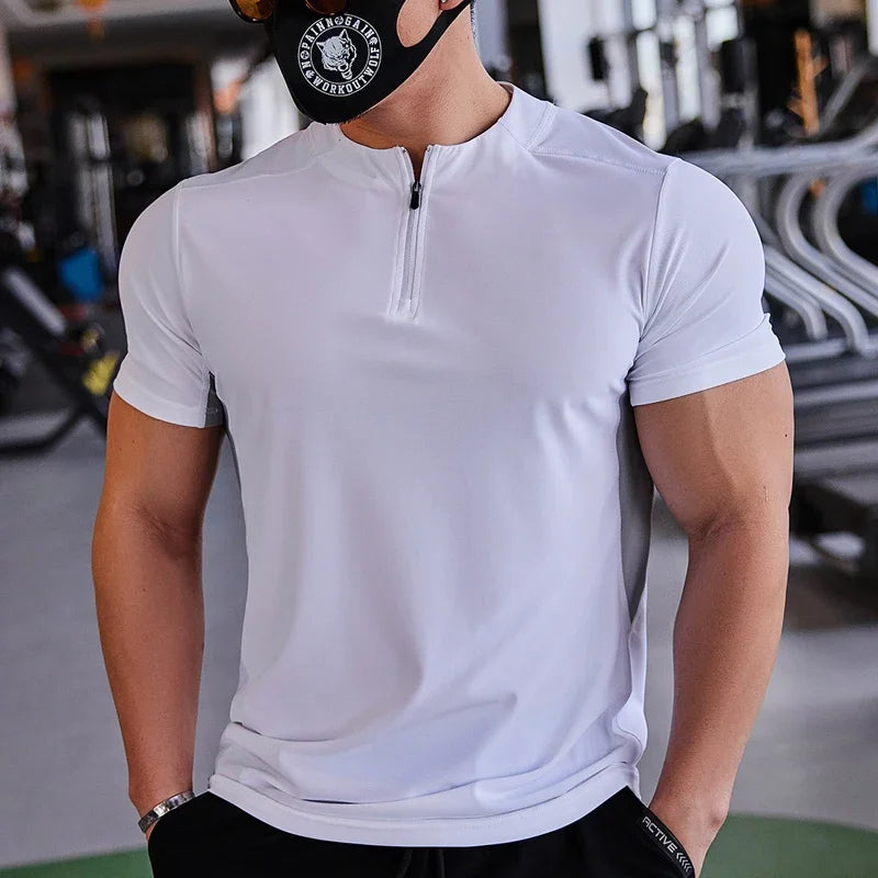 Slim-fit fitness shirt for seniors made from breathable material