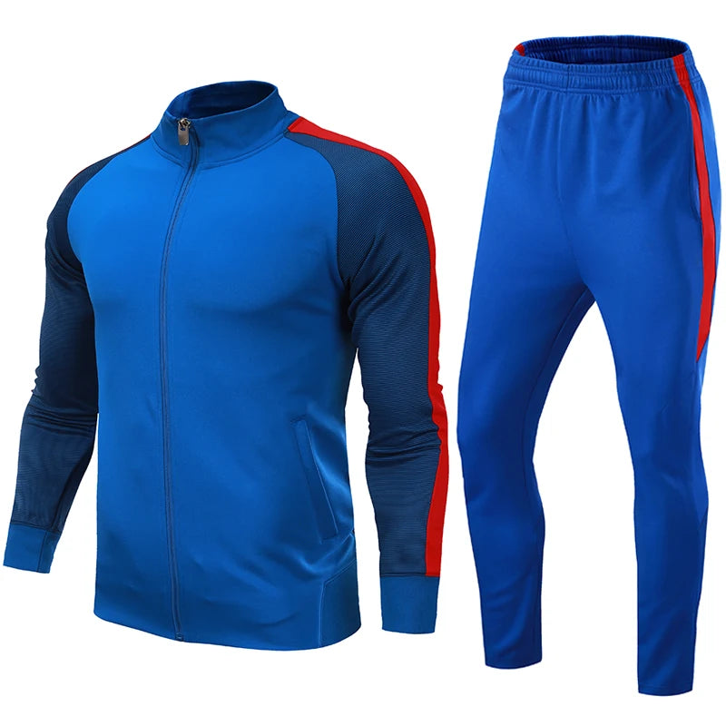 Training set for active seniors with a sporty design and lightweight fabric.

