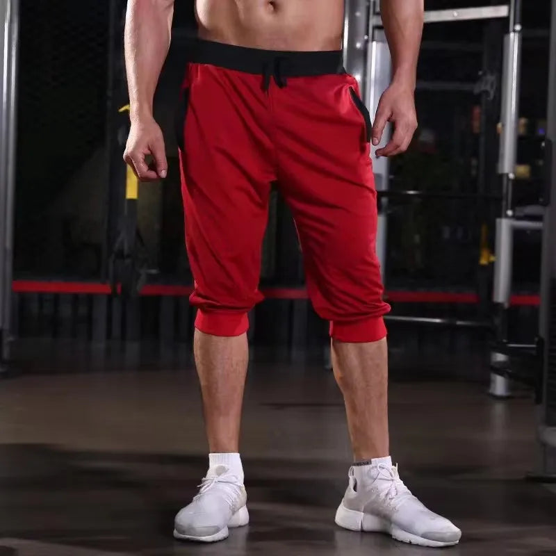 Stretchable cargo shorts made from cotton and nylon blend