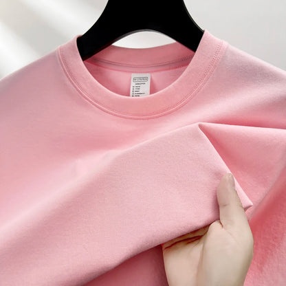 Casual loose-fit cotton t-shirt with O-neck for warm weather