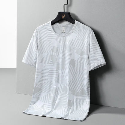 Casual half-sleeve oversized workout shirt with O-neck collar