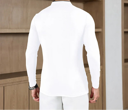 Relaxed fit men’s long sleeve casual shirt with wrinkle-resistant fabric