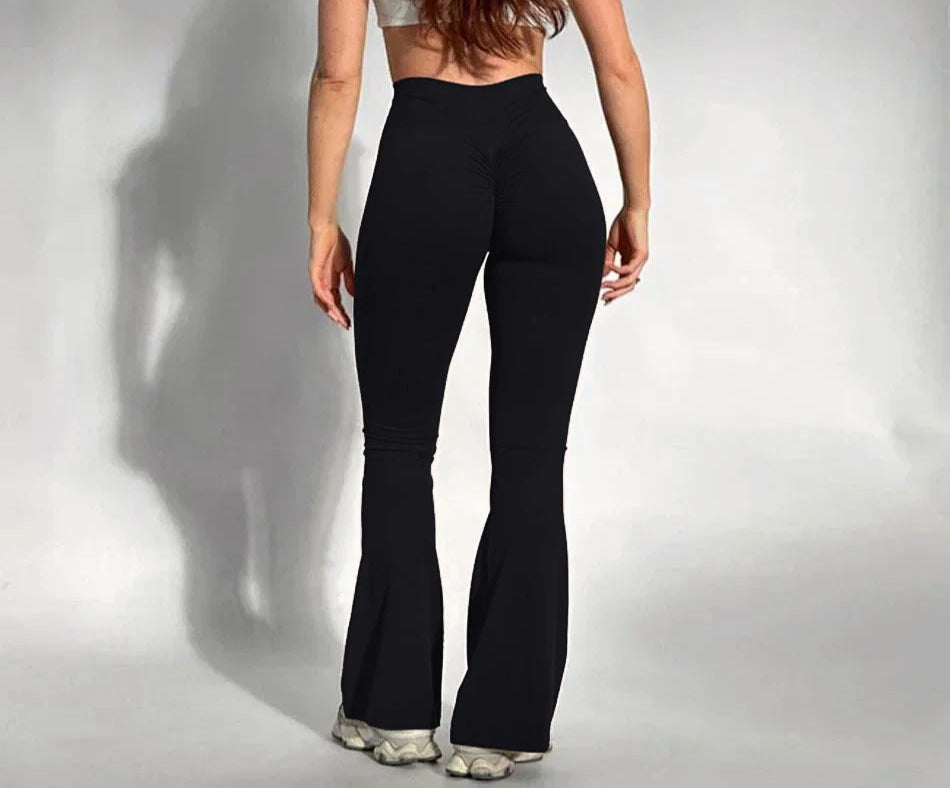 Ankle-length yoga leggings with scrunch detail, ideal for mobility, core support, and comfort