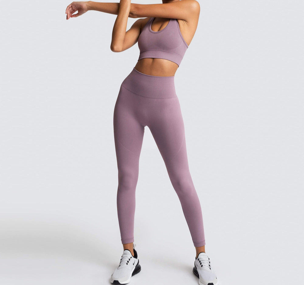 Comfortable yoga wear for older women

