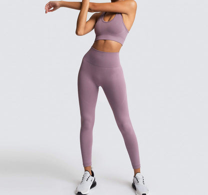 Comfortable yoga wear for older women


