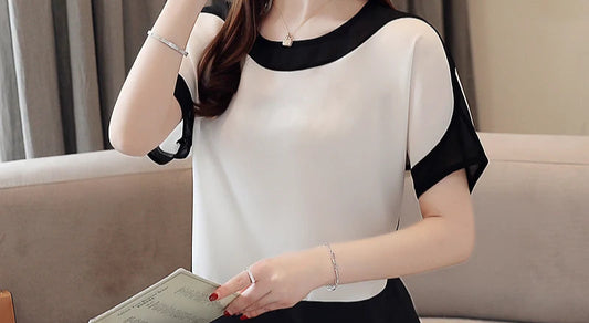Lightweight Summer Blouse for Everyday Comfort with ideal for casual summer outfits, comfortable and stylish
